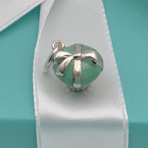 Tiffany & Co. Blue Cupcake PendantCharm Blue Enamel Sterling Silver Gift Pouch - Picture 6 of 11